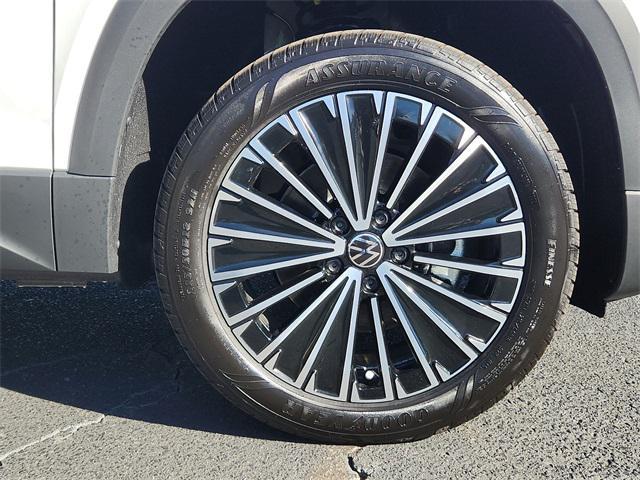 new 2025 Volkswagen Taos car, priced at $29,016