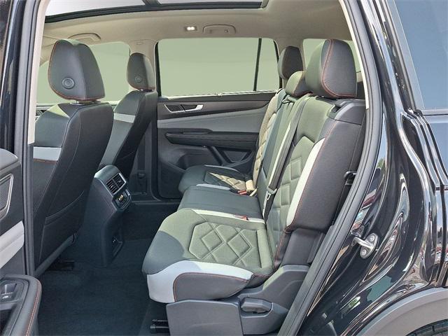 new 2025 Volkswagen Atlas car, priced at $43,461