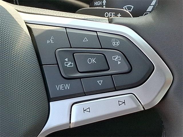 new 2025 Volkswagen Atlas car, priced at $43,461