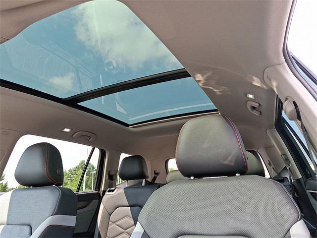 new 2025 Volkswagen Atlas car, priced at $43,461