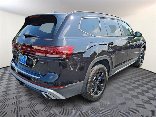 new 2025 Volkswagen Atlas car, priced at $43,461