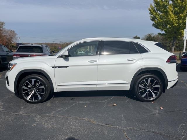 new 2025 Volkswagen Atlas Cross Sport car, priced at $51,911