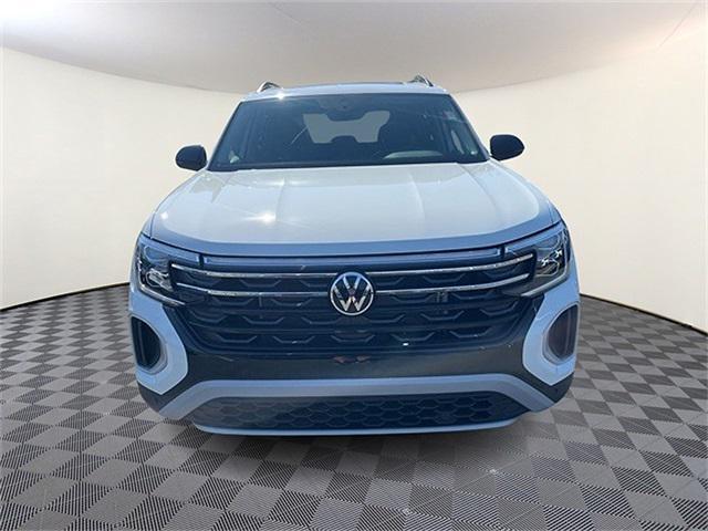 new 2025 Volkswagen Atlas car, priced at $44,834