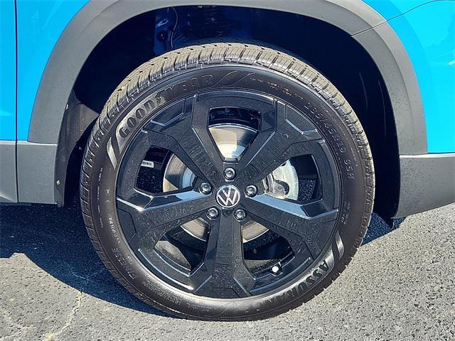 new 2025 Volkswagen Taos car, priced at $31,525