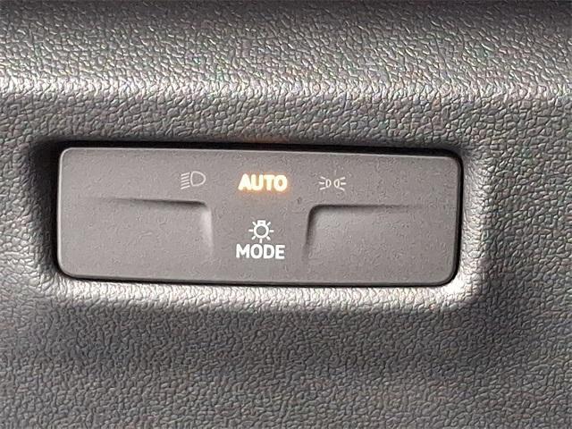 new 2025 Volkswagen Tiguan car, priced at $32,280