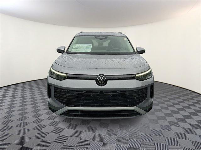 new 2025 Volkswagen Tiguan car, priced at $32,280
