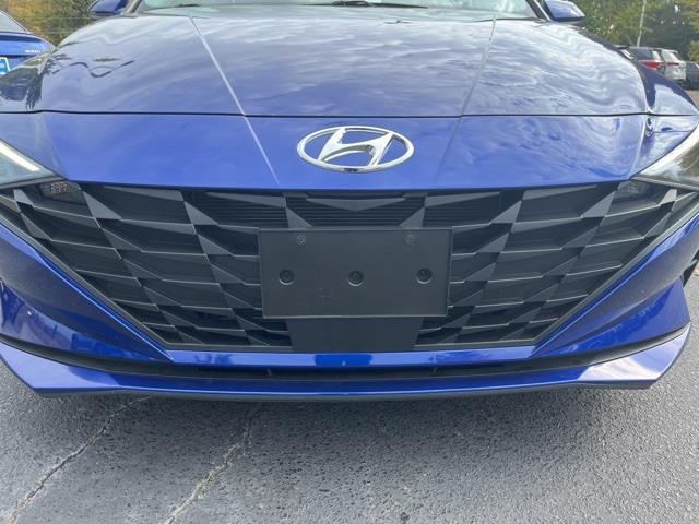 used 2022 Hyundai Elantra car, priced at $18,095