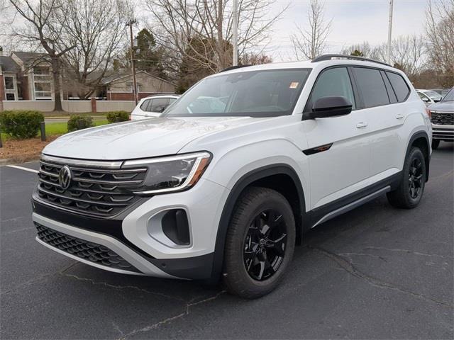 new 2024 Volkswagen Atlas car, priced at $48,692