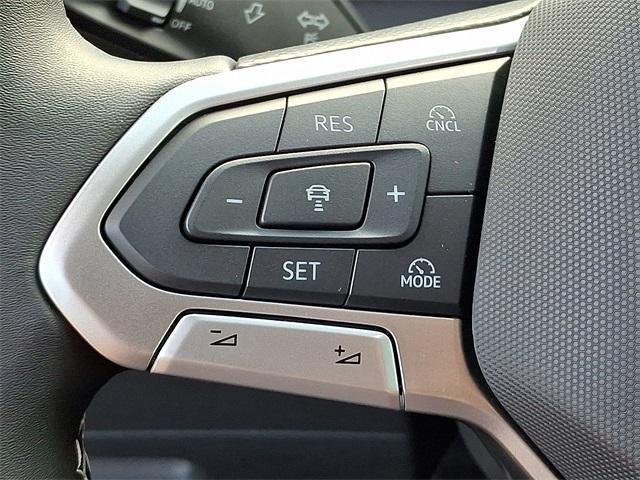 new 2025 Volkswagen Tiguan car, priced at $32,280