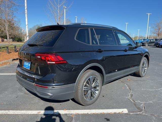 new 2024 Volkswagen Tiguan car, priced at $30,135