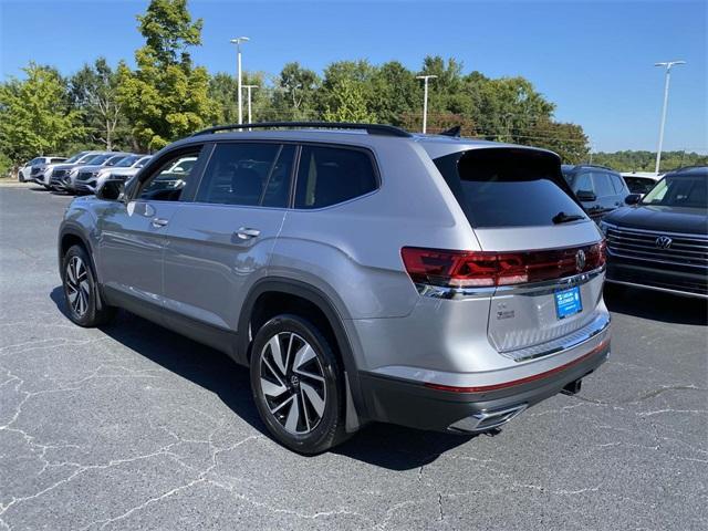 new 2024 Volkswagen Atlas car, priced at $40,570