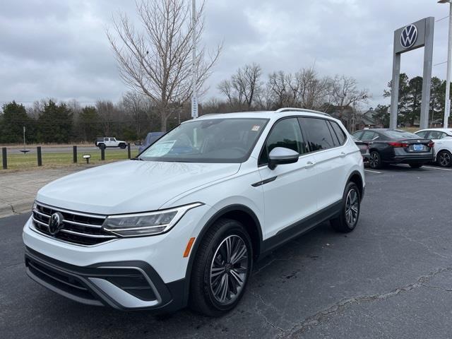 new 2024 Volkswagen Tiguan car, priced at $29,820