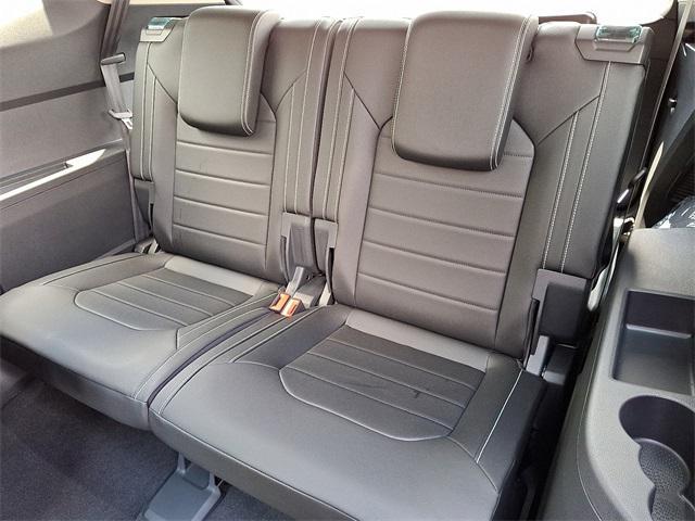 new 2025 Volkswagen Atlas car, priced at $46,156