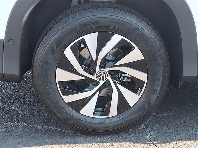 new 2025 Volkswagen Tiguan car, priced at $30,101