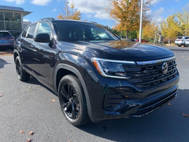 new 2025 Volkswagen Atlas Cross Sport car, priced at $47,810