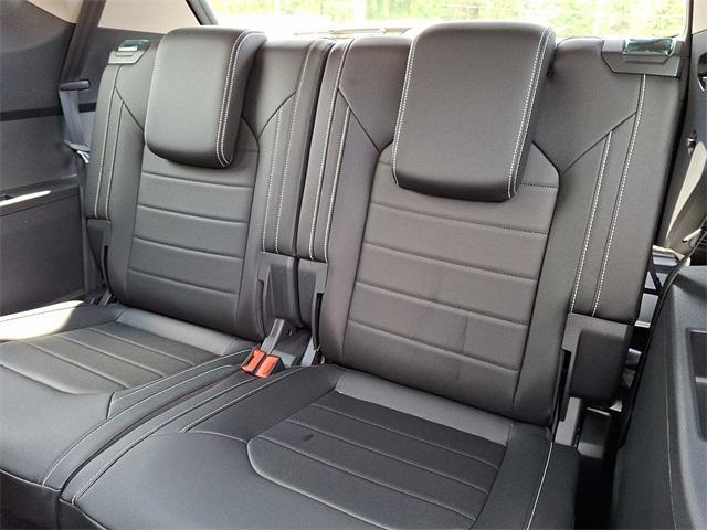 new 2025 Volkswagen Atlas car, priced at $45,593