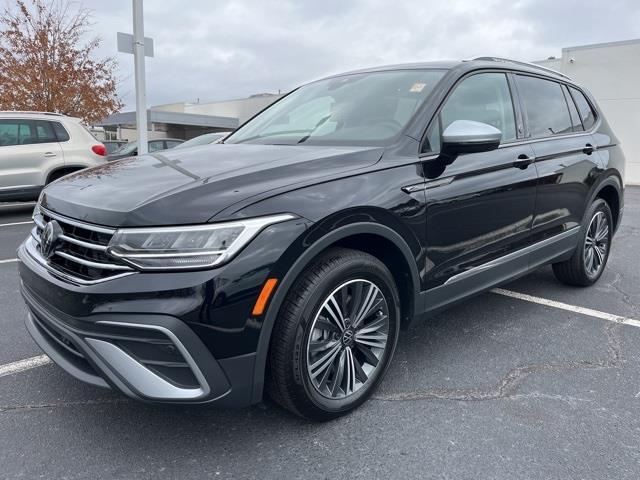 new 2024 Volkswagen Tiguan car, priced at $34,320