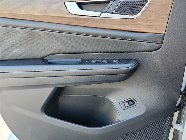 used 2024 Volkswagen Atlas car, priced at $30,997