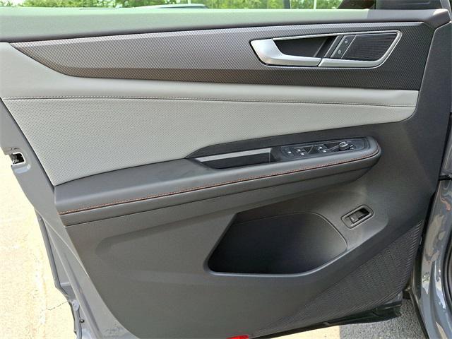 new 2025 Volkswagen Atlas car, priced at $44,007