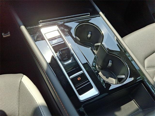 new 2025 Volkswagen Atlas car, priced at $44,007