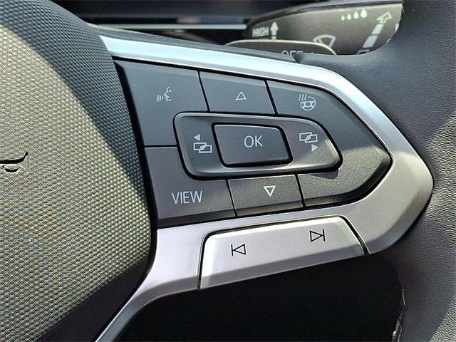 new 2025 Volkswagen Atlas car, priced at $44,007