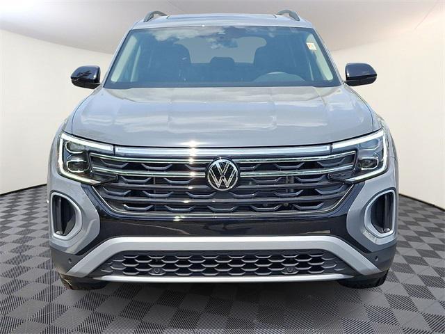 new 2025 Volkswagen Atlas car, priced at $44,007