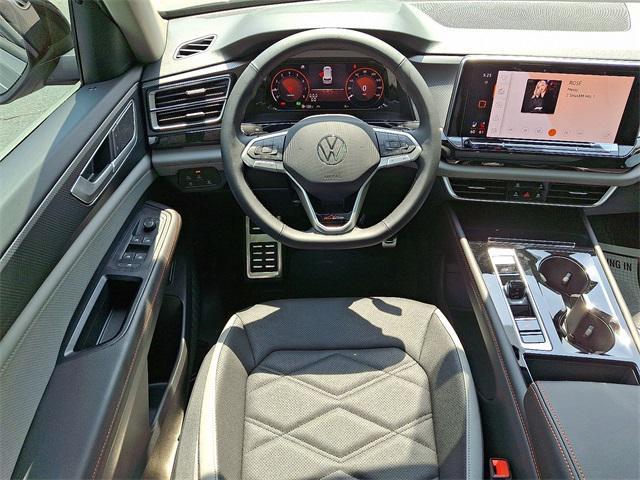 new 2025 Volkswagen Atlas car, priced at $44,007