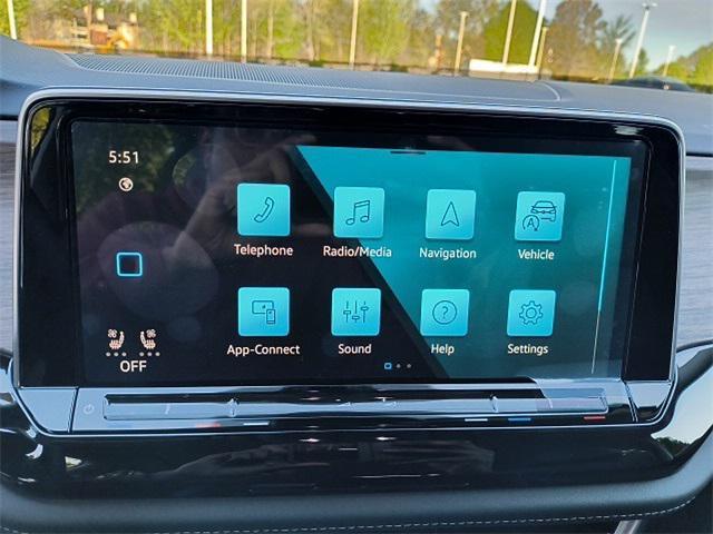 new 2025 Volkswagen Atlas car, priced at $49,191