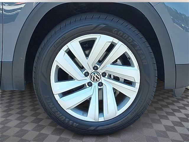 used 2022 Volkswagen Atlas Cross Sport car, priced at $25,988