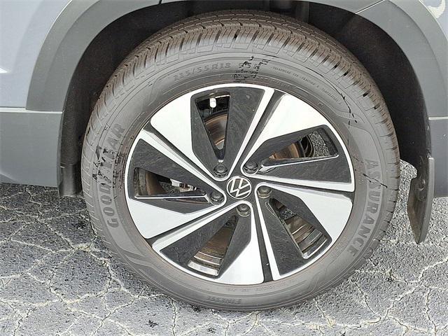 new 2024 Volkswagen Taos car, priced at $27,911