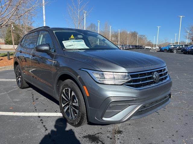 new 2024 Volkswagen Tiguan car, priced at $26,293