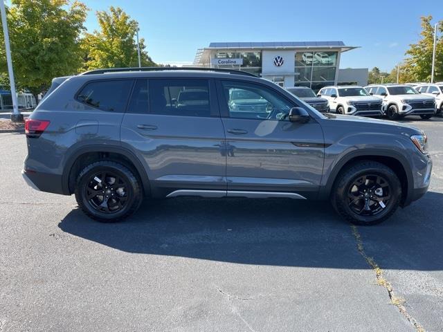 new 2025 Volkswagen Atlas car, priced at $45,930