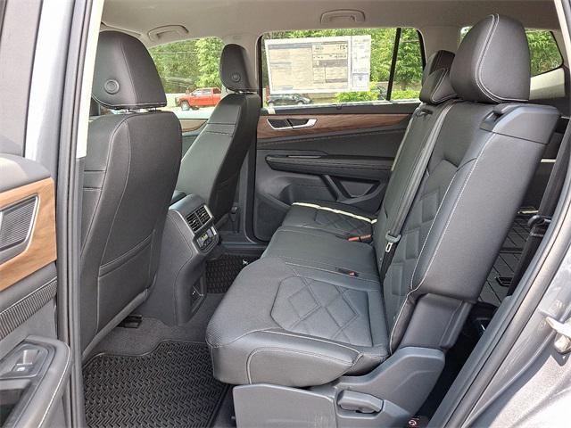 new 2025 Volkswagen Atlas car, priced at $40,792