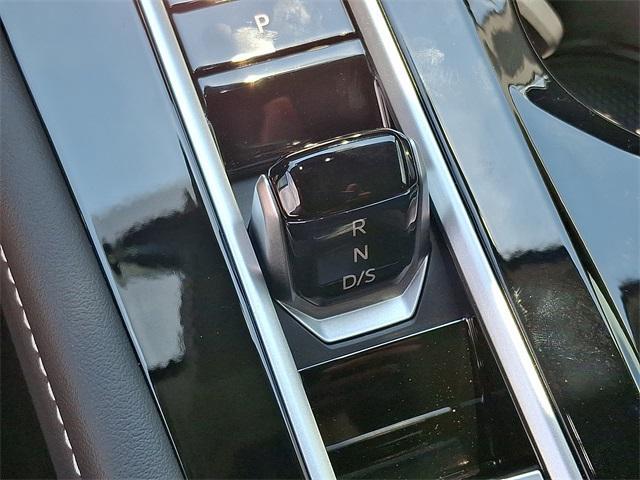 new 2025 Volkswagen Atlas car, priced at $40,792