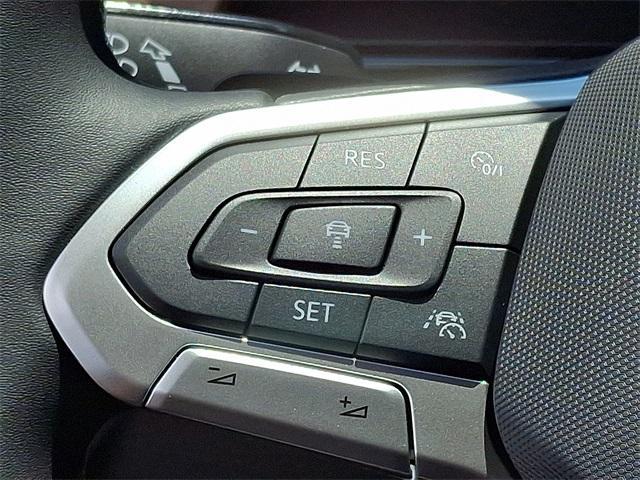 new 2025 Volkswagen Atlas car, priced at $40,792