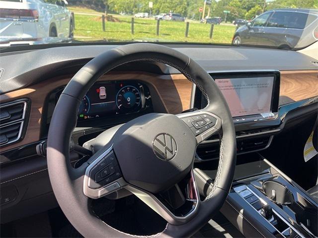 new 2025 Volkswagen Atlas car, priced at $46,680