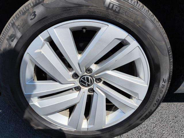 used 2021 Volkswagen Atlas car, priced at $24,499