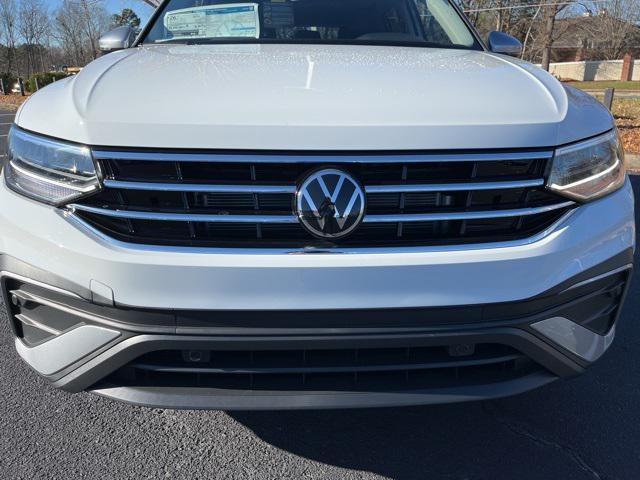 new 2024 Volkswagen Tiguan car, priced at $30,685