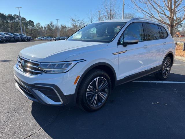 new 2024 Volkswagen Tiguan car, priced at $30,685