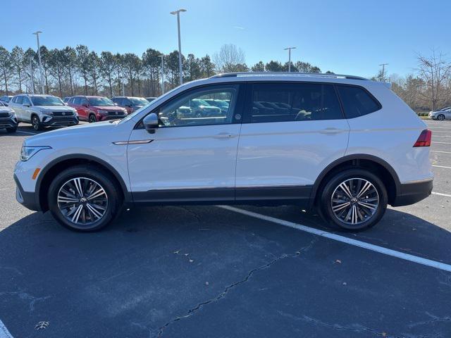 new 2024 Volkswagen Tiguan car, priced at $30,685