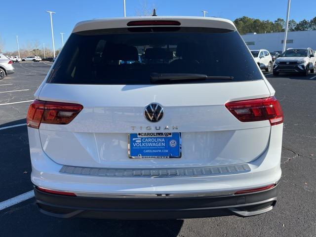 new 2024 Volkswagen Tiguan car, priced at $30,685