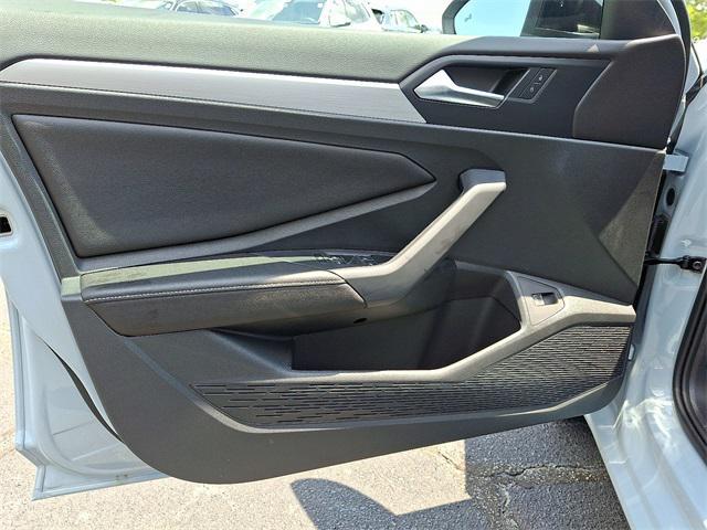 new 2025 Volkswagen Jetta car, priced at $25,104