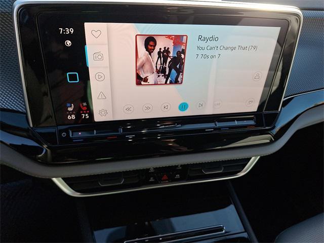 new 2026 Volkswagen Atlas Cross Sport car, priced at $50,238