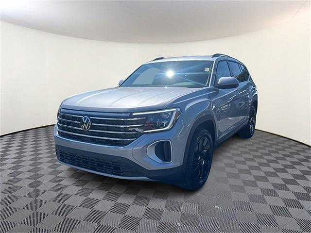 new 2025 Volkswagen Atlas car, priced at $42,047