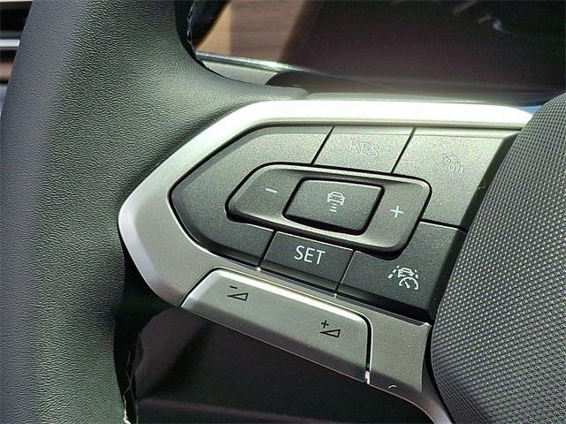 new 2025 Volkswagen Atlas car, priced at $42,382