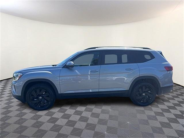 new 2025 Volkswagen Atlas car, priced at $42,047