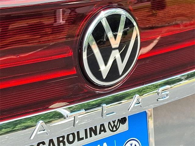 new 2025 Volkswagen Atlas car, priced at $42,382