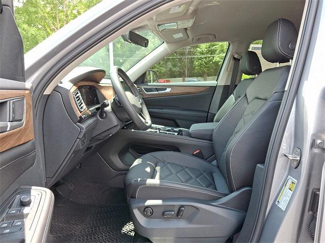 new 2025 Volkswagen Atlas car, priced at $42,382