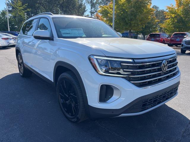 new 2025 Volkswagen Atlas car, priced at $49,052