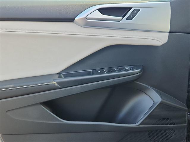 new 2025 Volkswagen Taos car, priced at $31,430